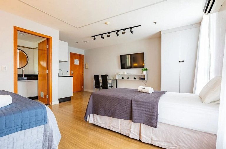 Suíte ampla no Hotel Comfort Taguatinga